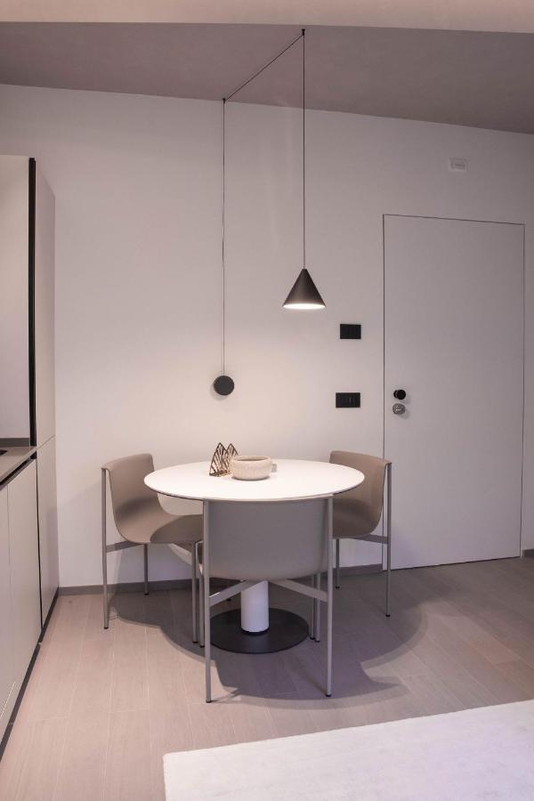 Exclusive Retreat Few Steps From Duomo - Apt 1 Milan Exterior photo